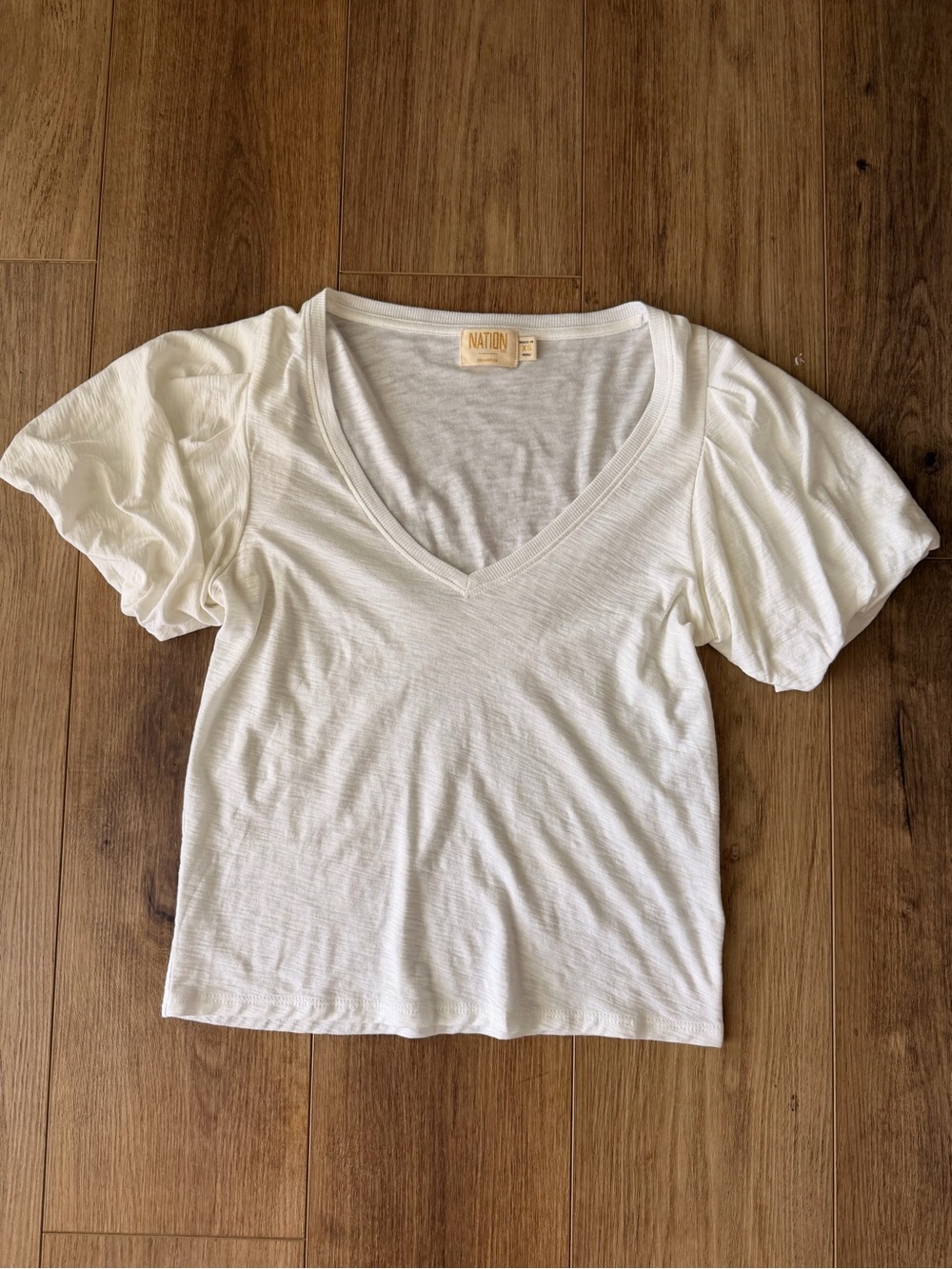 Nation LTD White V-Neck Puff Sleeve Tee
